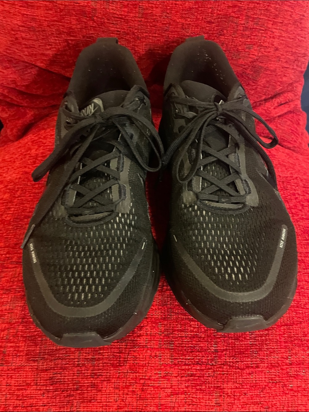 Nike Men's Black Mesh Athletic Running Sneakers